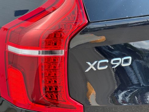 Used 2024 Volvo XC90 T8 Plus AWD/4WD image 35