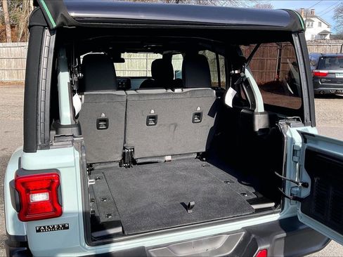 Certified 2024 Jeep Wrangler Sahara image 29