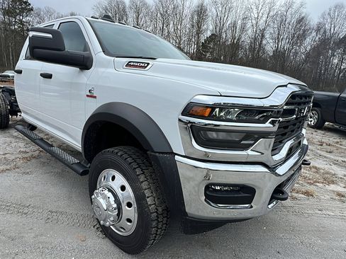 New 2026 RAM 4500 Tradesman w/ Chrome Appearance Group image 5