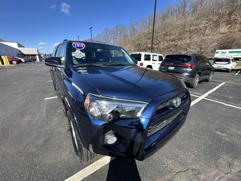 Used 2019 Toyota 4Runner SR5 Premium image 13