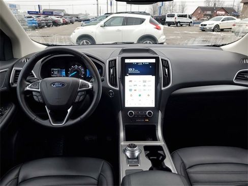 Used 2024 Ford Edge SEL w/ Convenience Package image 32