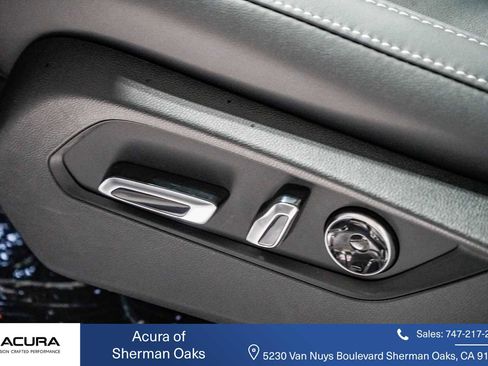 Used 2025 Acura MDX SH-AWD w/ Technology Package image 45