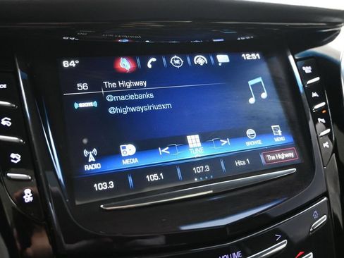 Used 2020 Cadillac Escalade Platinum AWD/4WD image 19