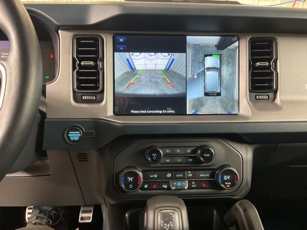 Used 2024 Ford Bronco Outer Banks AWD/4WD image 16