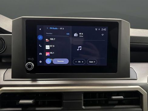 Used 2024 Toyota Tacoma SR5 image 18