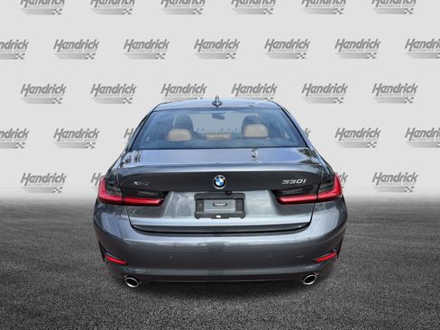 Used 2019 BMW 330i xDrive Sedan w/ Premium Package AWD/4WD image 9