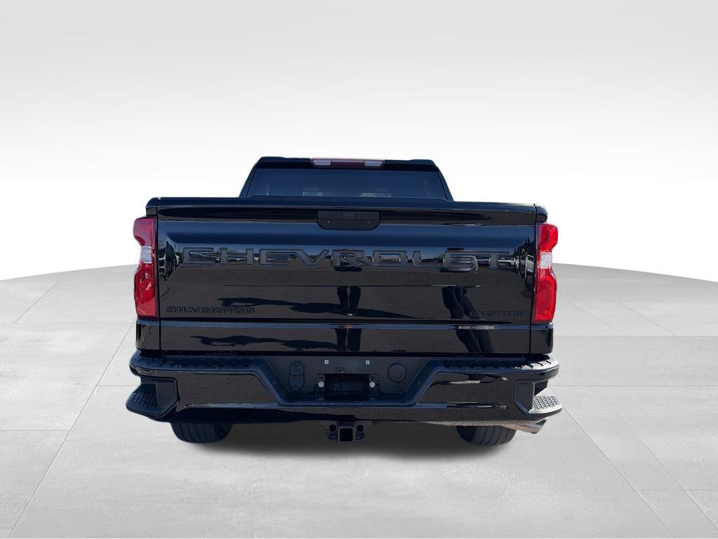 Used 2020 Chevrolet Silverado 1500 Custom w/ Custom Value Package AWD/4WD image 24