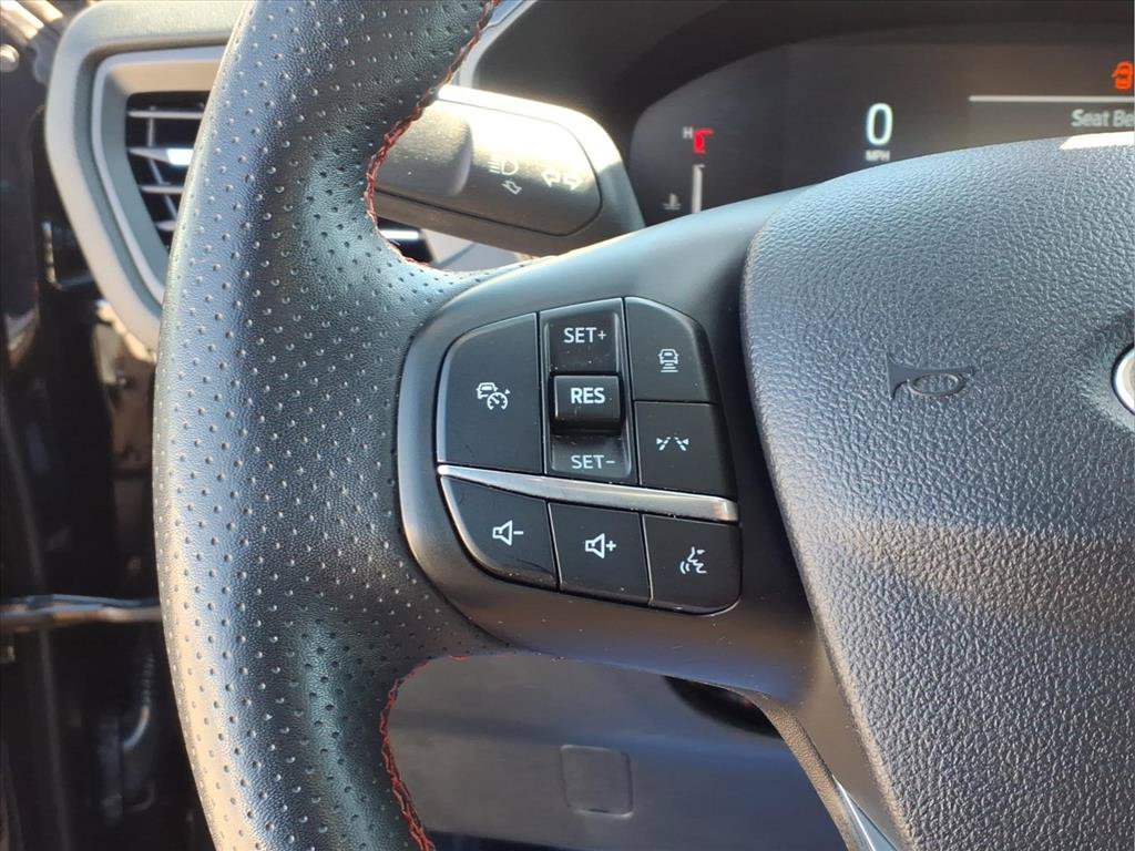 Used 2024 Ford Escape ST-Line w/ Tech Pack #1 AWD/4WD image 12