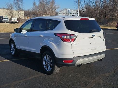 Used 2017 Ford Escape SE image 20