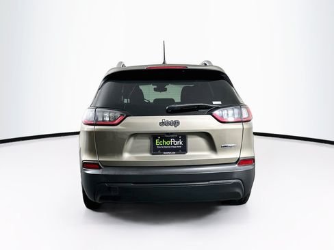 Used 2021 Jeep Cherokee Latitude FWD image 7