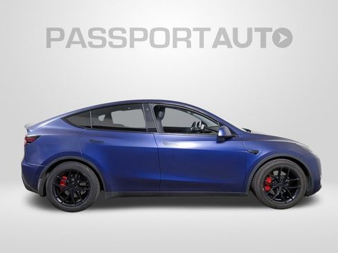 Used 2022 Tesla Model Y Performance AWD/4WD image 8