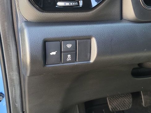 Used 2025 Honda Pilot TrailSport image 17