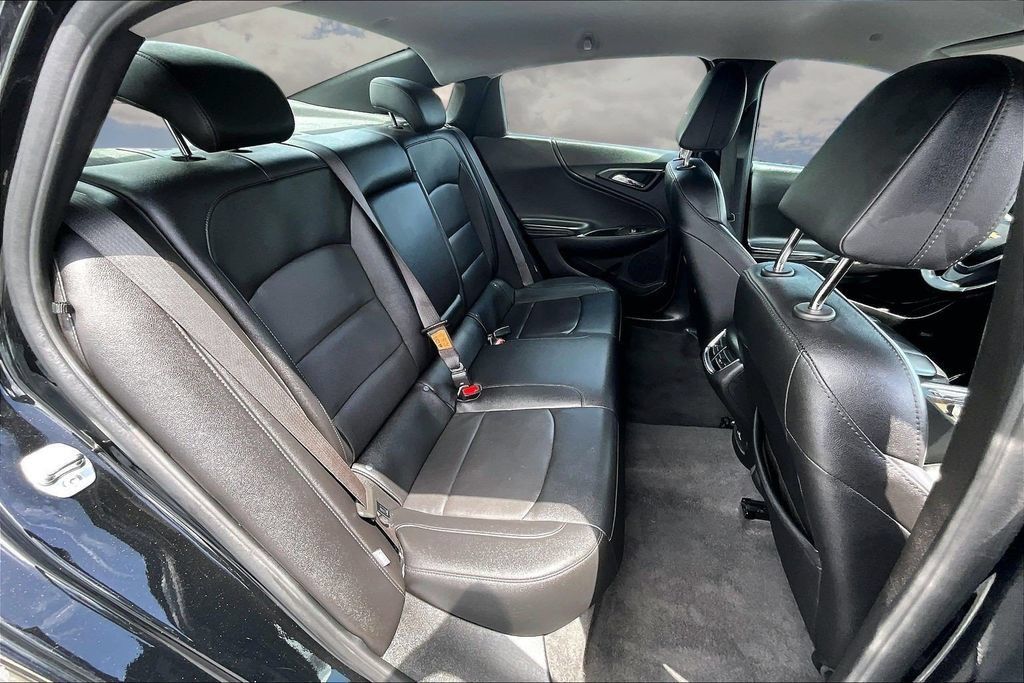 Used 2024 Chevrolet Malibu LT FWD image 25
