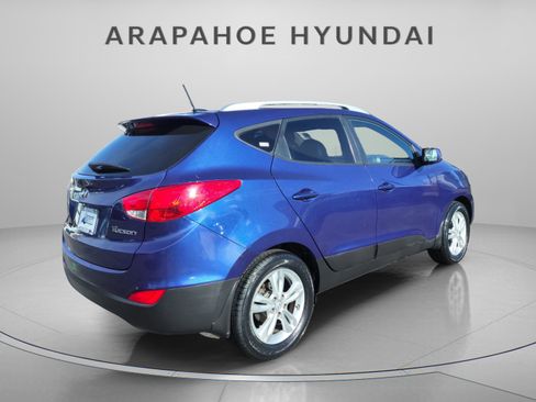 Used 2011 Hyundai Tucson GLS image 8