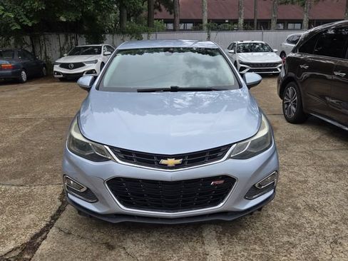Used 2017 Chevrolet Cruze LT w/ RS Package FWD image 2