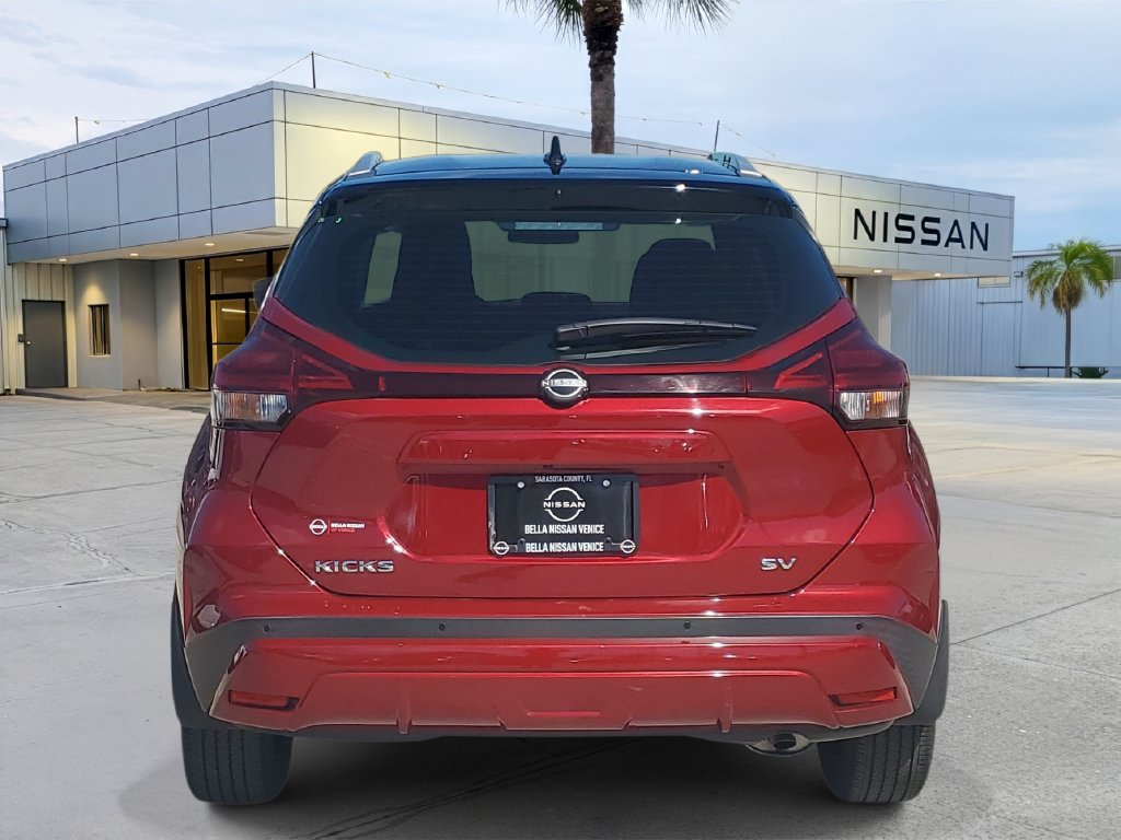 Used 2023 Nissan Kicks SV FWD image 5