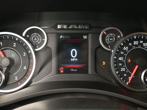 New 2026 RAM 2500 Tradesman AWD/4WD image 30