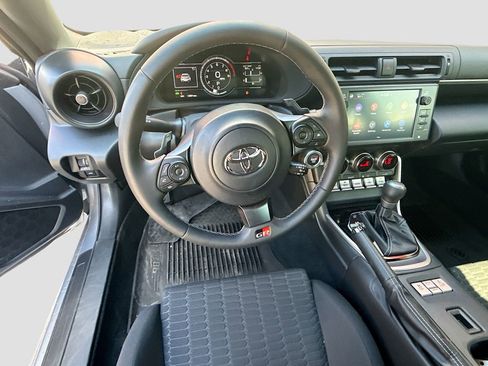 Used 2025 Toyota GR86 w/ ALL Weather Mat Package (TMS) image 11