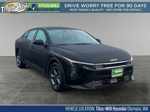 Used 2025 Kia K4 LXS image 1