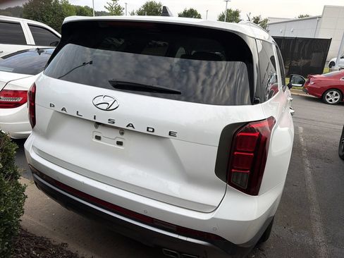 Used 2025 Hyundai Palisade SEL FWD image 4