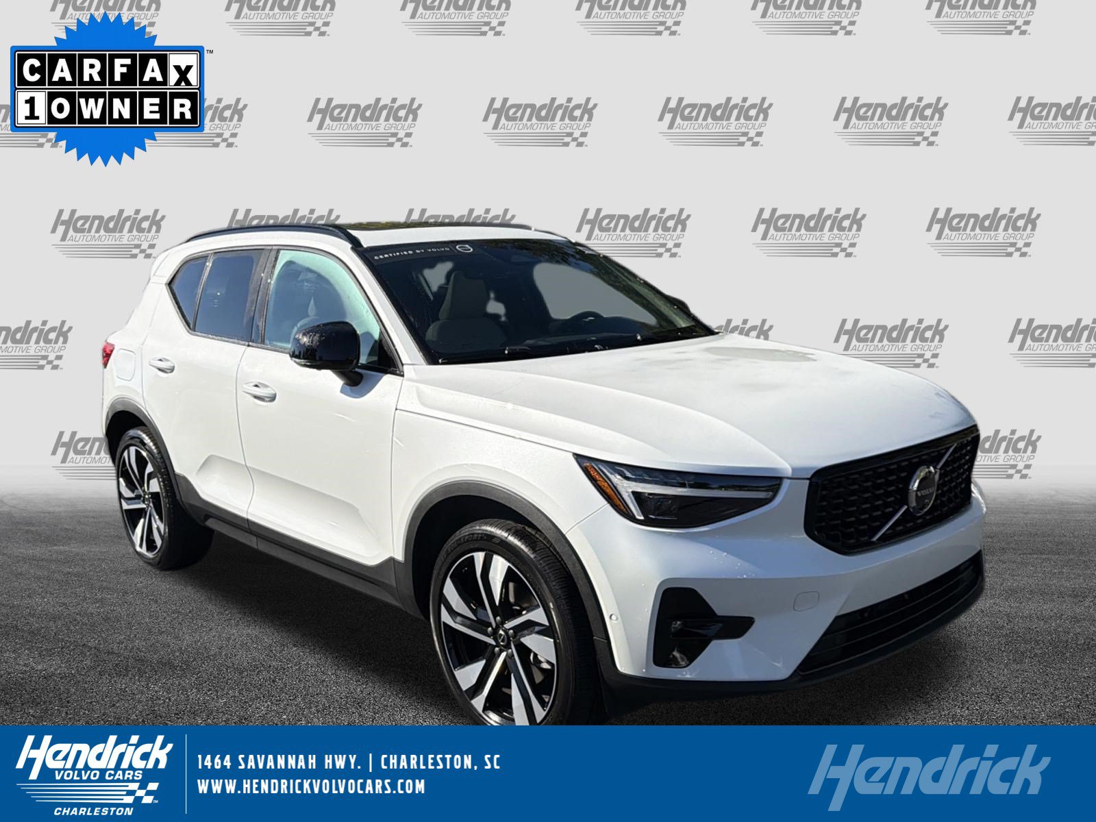 Certified 2024 Volvo XC40 B5 Plus w/ Protection Package Premier AWD/4WD image 1