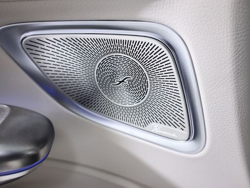 Used 2025 Mercedes-Benz CLE 450 4MATIC Cabriolet image 42