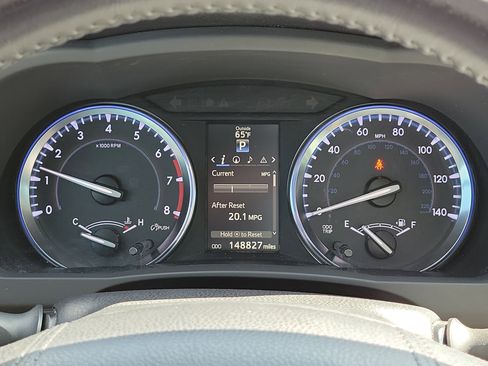 Used 2015 Toyota Highlander XLE image 18