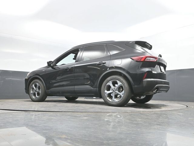 Used 2025 Ford Escape ST-Line FWD image 52