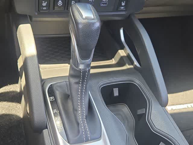 Used 2024 Nissan Frontier SV w/ SV Convenience Package RWD image 29