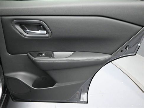 New 2026 Nissan Rogue SV image 27