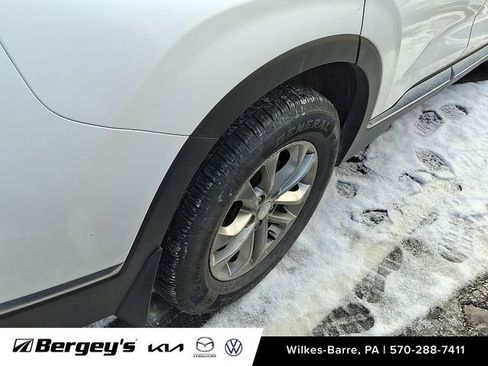 Used 2020 Hyundai Santa Fe SEL image 9