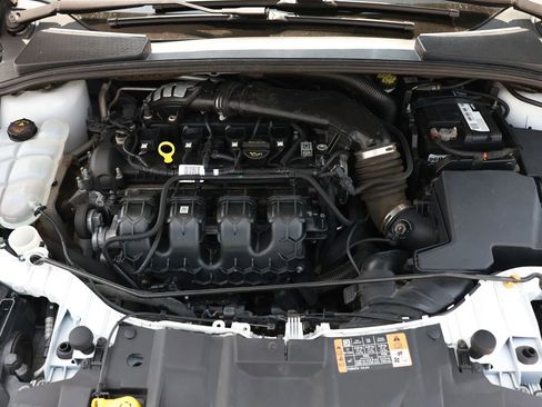 Used 2016 Ford Focus ST FWD image 45