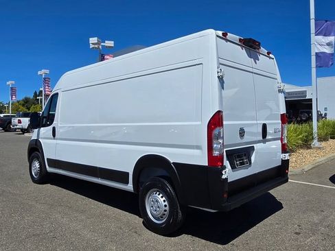 Used 2025 RAM ProMaster 2500 FWD image 6