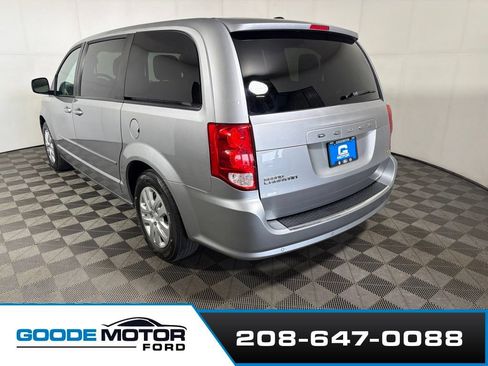Used 2016 Dodge Grand Caravan SE w/ Quick Order Package 29E SE FWD image 5
