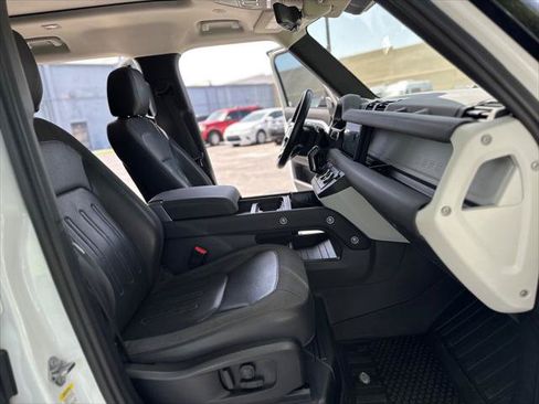Used 2020 Land Rover Defender 110 SE AWD/4WD image 17