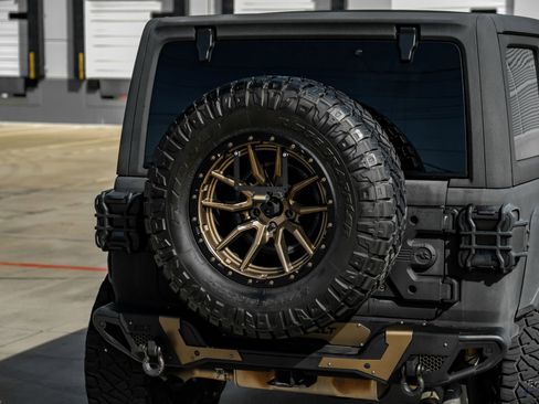 Used 2021 Jeep Wrangler Unlimited Rubicon image 39