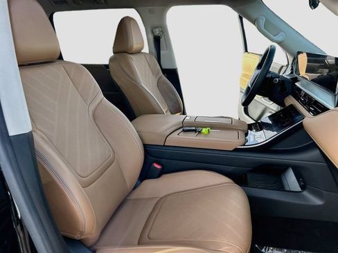 Used 2025 INFINITI QX80 Luxe RWD image 27