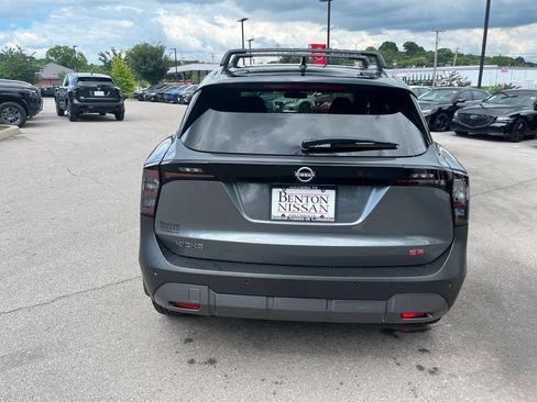Used 2026 Nissan Kicks SR FWD image 5