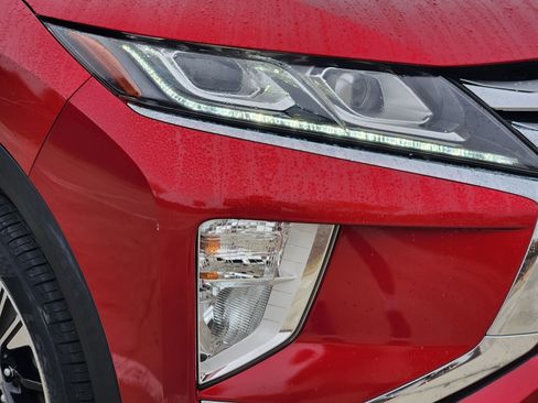 Used 2018 Mitsubishi Eclipse Cross SEL image 9