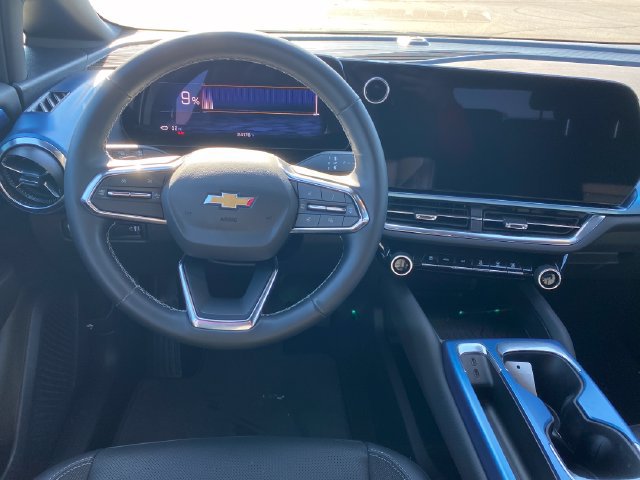 Certified 2024 Chevrolet Equinox EV LT w/ LPO, Active Package FWD image 7