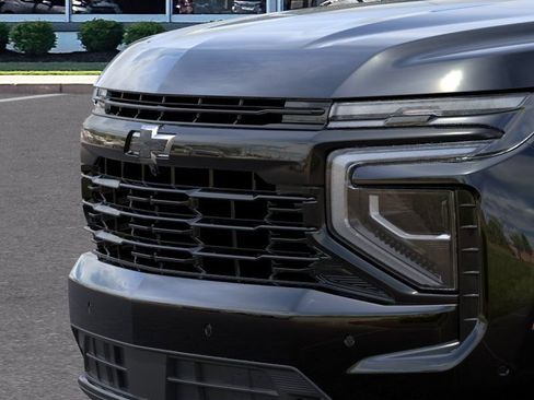 New 2026 Chevrolet Suburban RST w/ RST Capability Package AWD/4WD image 13