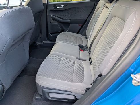 Used 2020 Ford Escape SE image 11