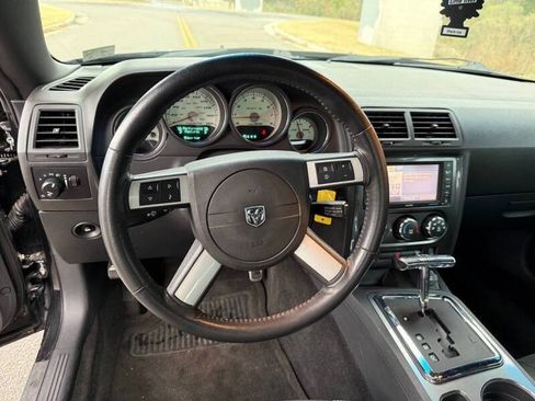 Used 2010 Dodge Challenger SRT8 RWD image 20