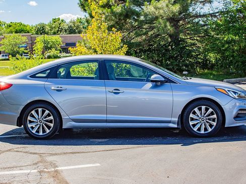 Used 2016 Hyundai Sonata Sport w/ Option Group 02 FWD image 8