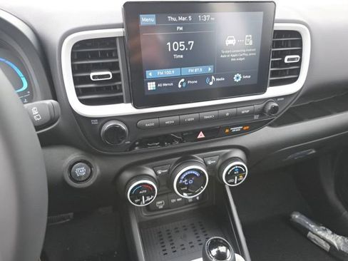 New 2026 Hyundai Venue SEL image 7