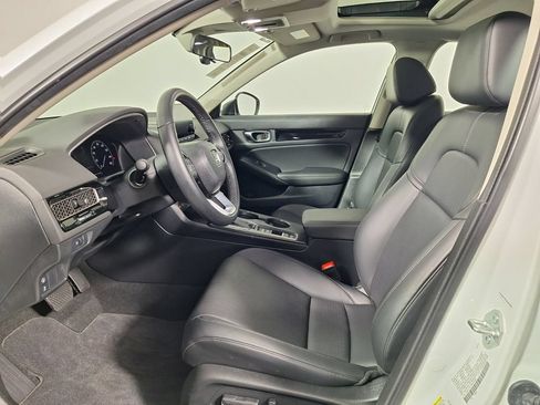 Used 2023 Honda Civic EX-L image 9