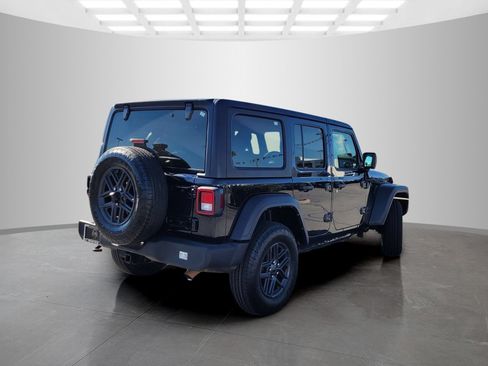 Used 2024 Jeep Wrangler Unlimited Sport AWD/4WD image 6