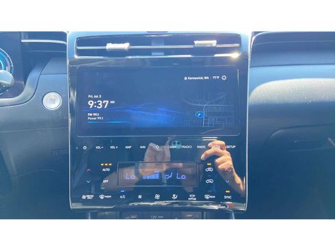 Certified 2024 Hyundai Tucson Limited AWD/4WD image 14