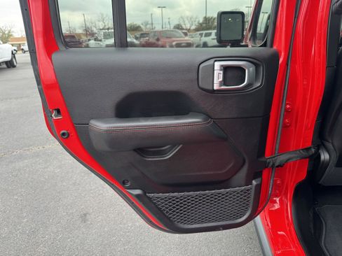 Used 2021 Jeep Wrangler Unlimited Rubicon image 25