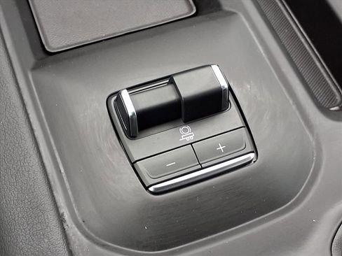 Used 2025 GMC Sierra 2500 Denali w/ Denali Reserve Package image 11